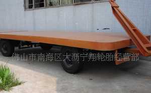 平板拖板車輪胎選擇指南 825-15實心輪胎的優勢與應用